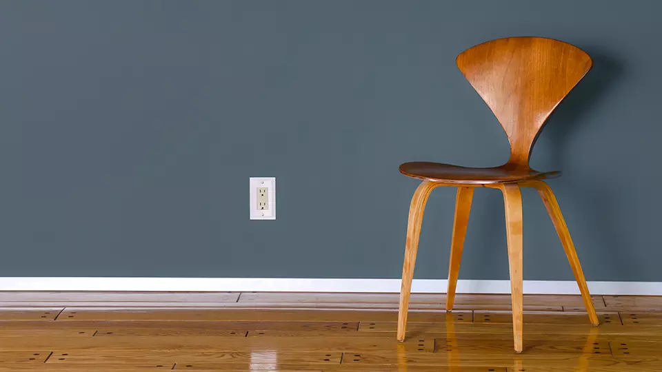 Guide - how to apply the filler to a painted wall